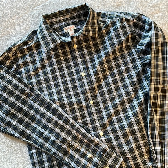 Long sleeve dress shirt/button down - Picture 1 of 3